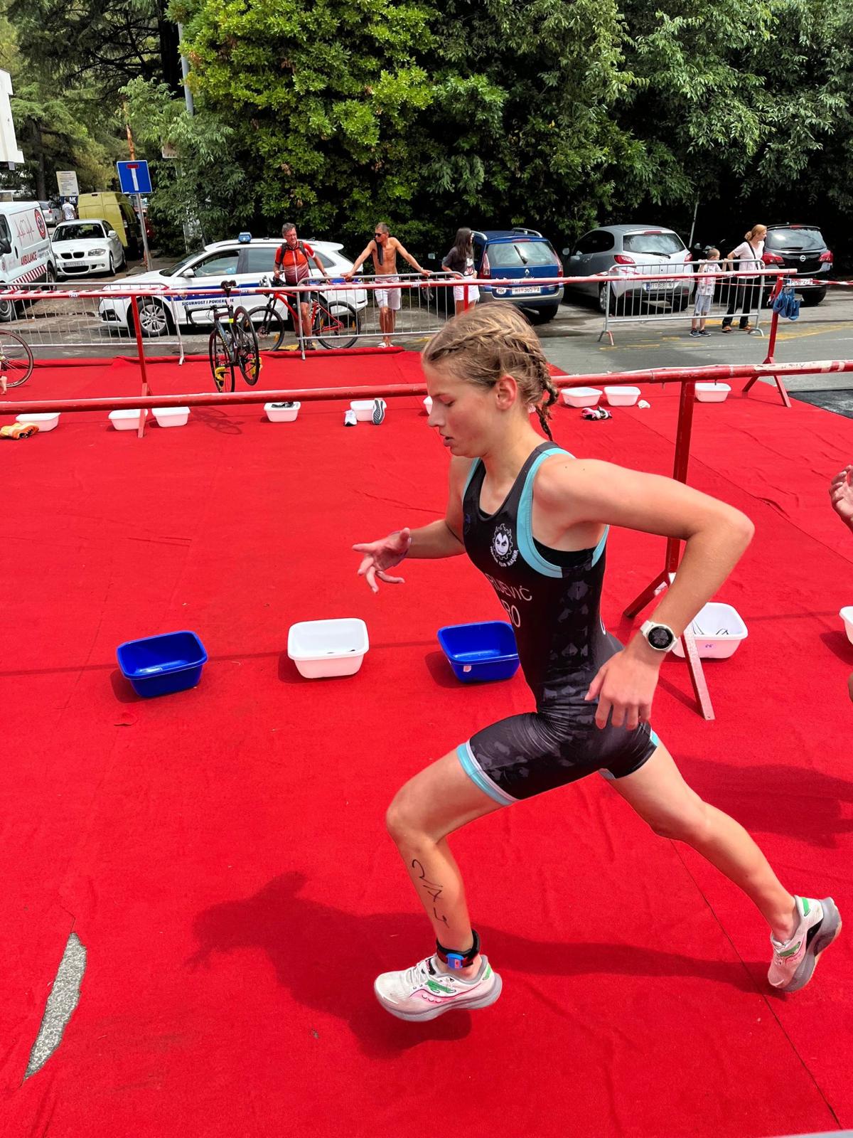 triatlon; natjecatelji; triatlon klub trimax; ema andrijević